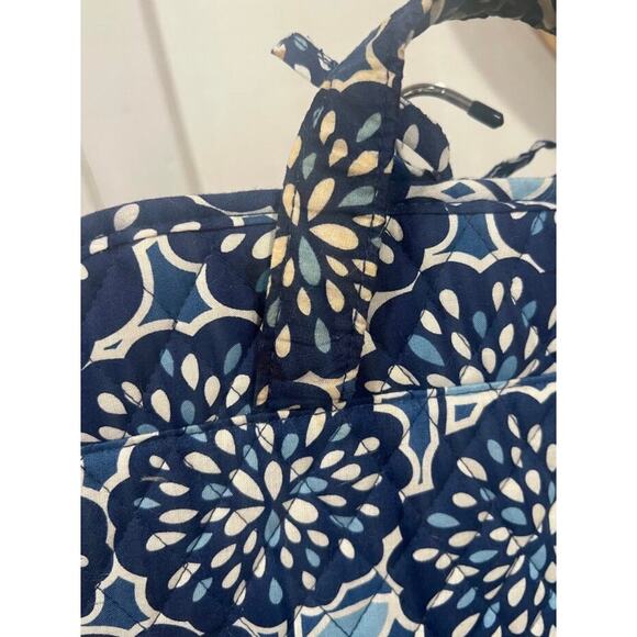 Vera Bradley 3 pc Quilted Cosmetic case Bundle - Picture 10 of 13